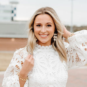 Meet your Posher, Abby